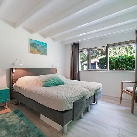 Poldersbos 23 - - De Duinparel * Ouddorp